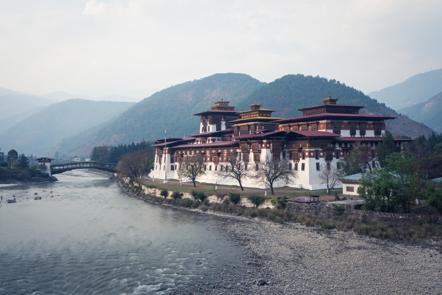Visit the Palace of Great Happiness - Punakha Dzong