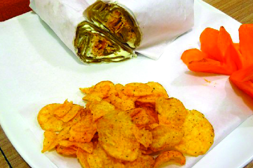 Oman Chips Roll