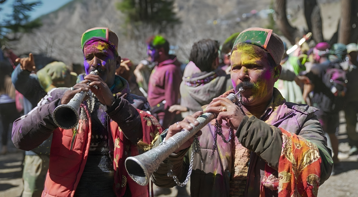 Sangla Himachal: Holi in the Himalayas